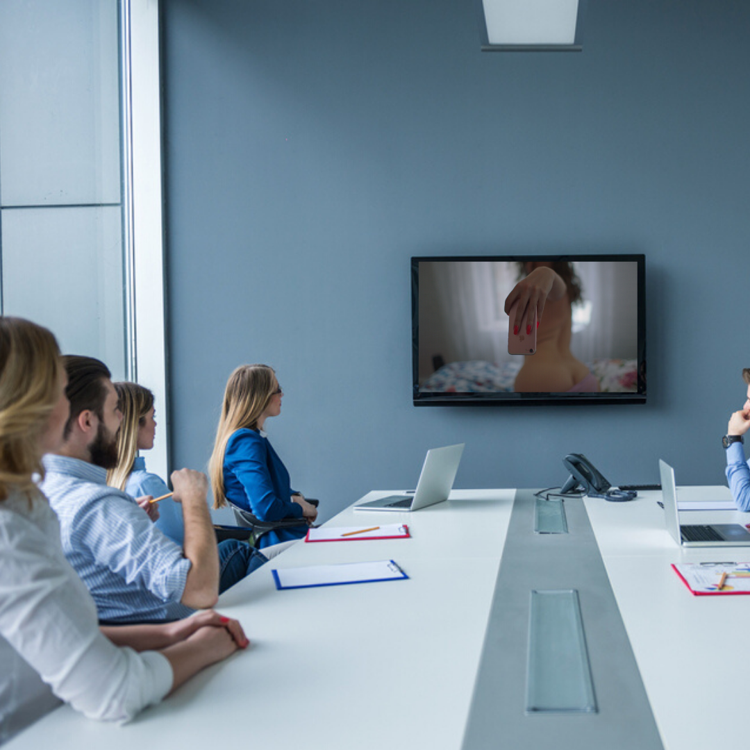 Cam Girl In Quarantine Accidentally Strips For Her Boss on Zoom — AUXORO