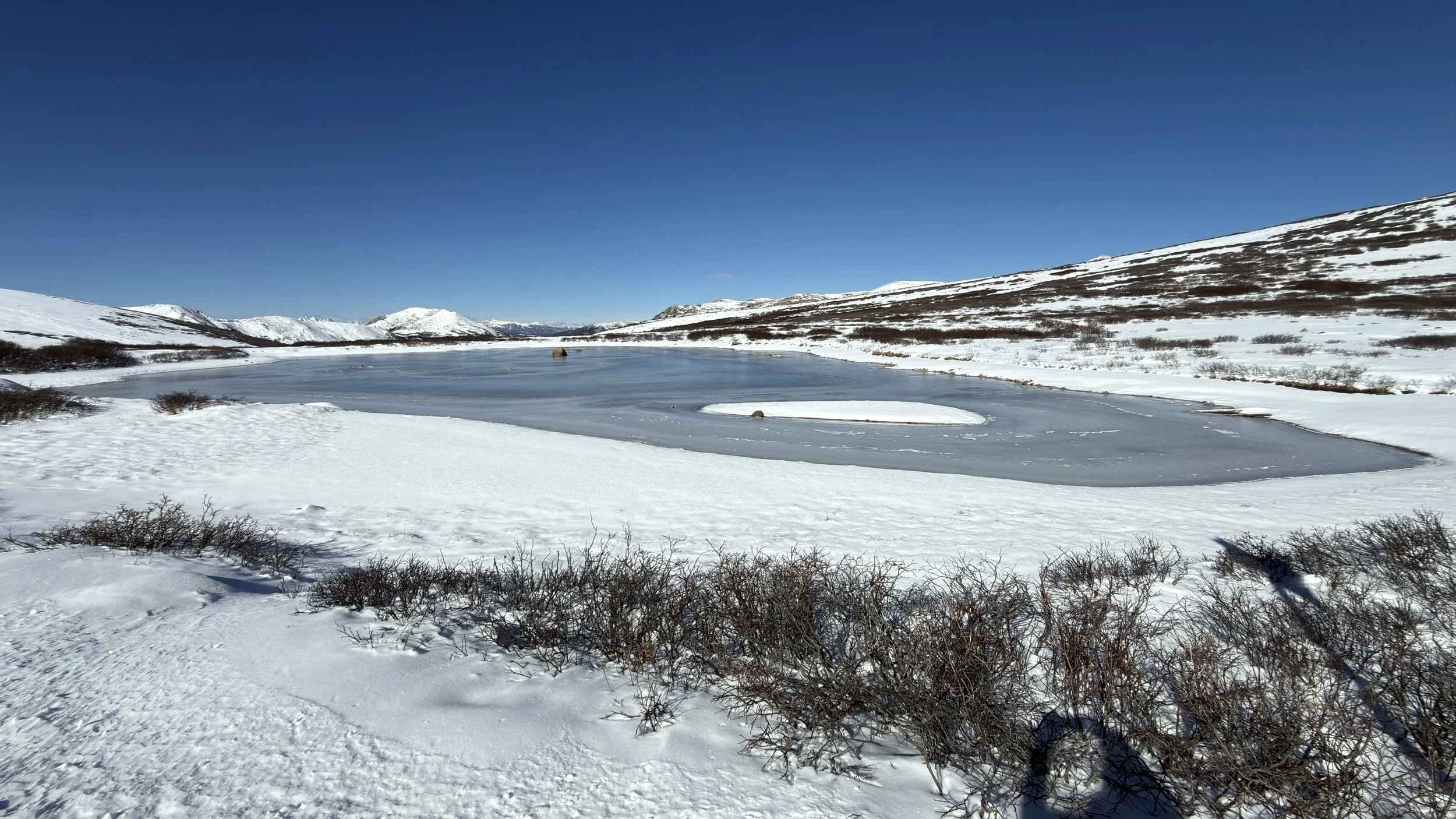 Independence Pass remains OPEN to vehicles under 35ft as of October 28 