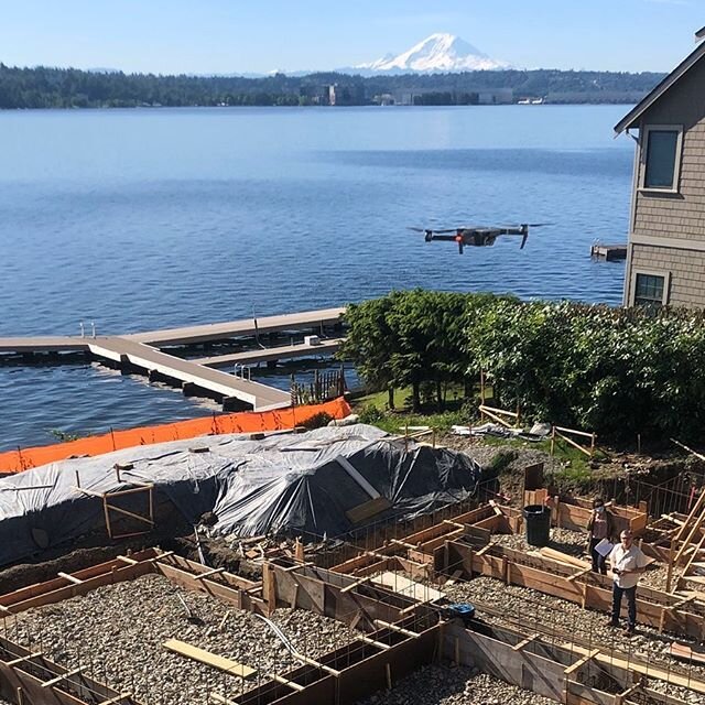 Drones-level view of a drone....contractor admiring their footing formwork from above prior to placing concrete tomorrow. @katiehackworth Lakehouse Project
.
.
.
#droneshots #droneseyeview #footing #concreteforming #lakehouse #mtrainier #backtowork