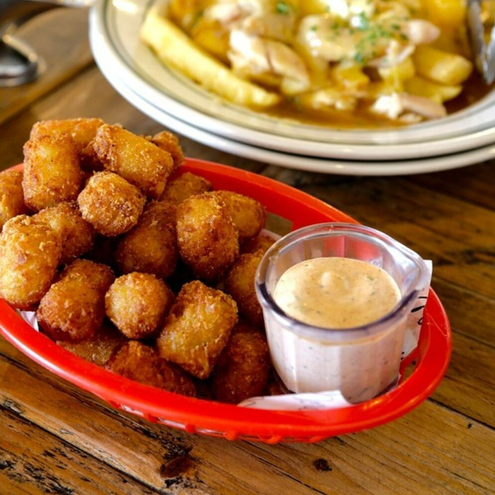 Weekend's here. It's time to indulge! Tuck into a Tater tot or two with Louisiana remoulade.  With a crispy outer and soft, fluffy centre ,dipped in a creamy sauce, they'll have your tastebuds (and tum) saying -  yum! ​​​​​​​​
​​​​​​​​
 #winnerwinner