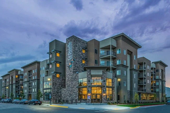 La Pointe Apartments