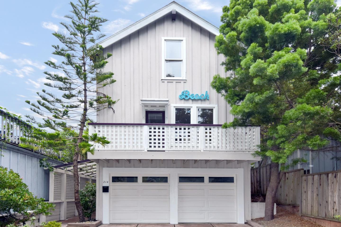 OLD: The Santa Cruz vacation rental house formerly known as The Cozy Cove.