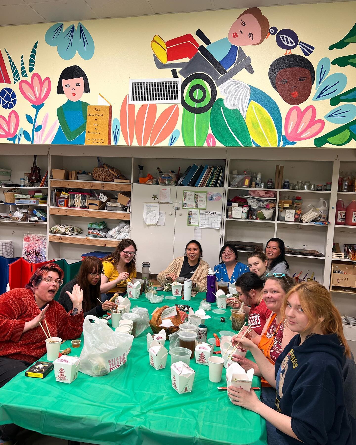 In celebration of Teacher appreciation week and Asian Pacific Islander month.. Pho dinner, affirmations, deep discussion of our school values and clay. What a lovely way to be in community. Mural by @llovely01