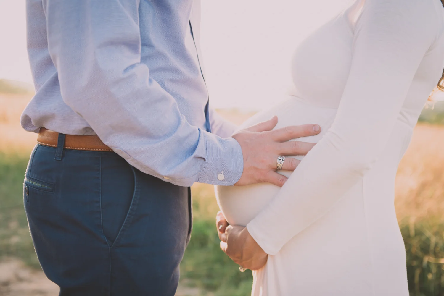 CatherineSandersonPhotography_AustinTX_BWMaternity-6.jpg