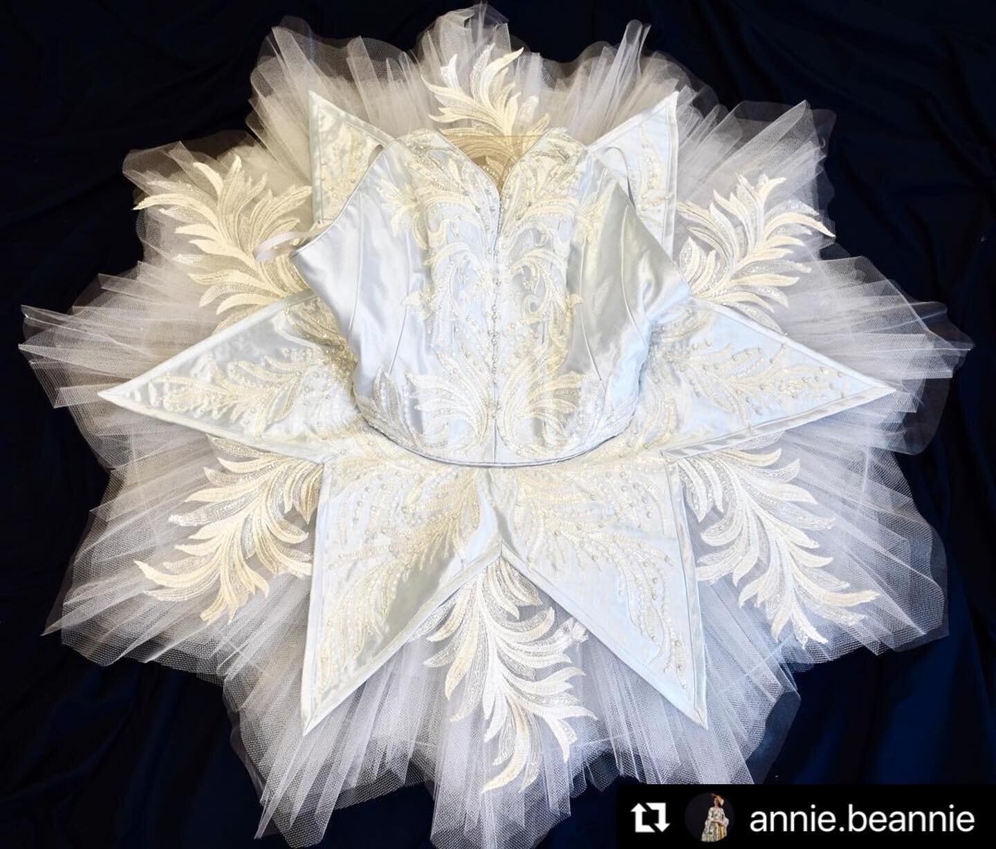 More of this stunning tutu. 😌🤍
Six more performances of The Watchmaker&rsquo;s Song this weekend, Thursday-Saturday 12/16-18, 6:30 and 8:30p! ✨✨✨ Tix at bit.ly/WatchmakerSongTix2021

#Repost @annie.beannie 
・・・
❄️ The Snow Queen ❄️
So pleased to ha