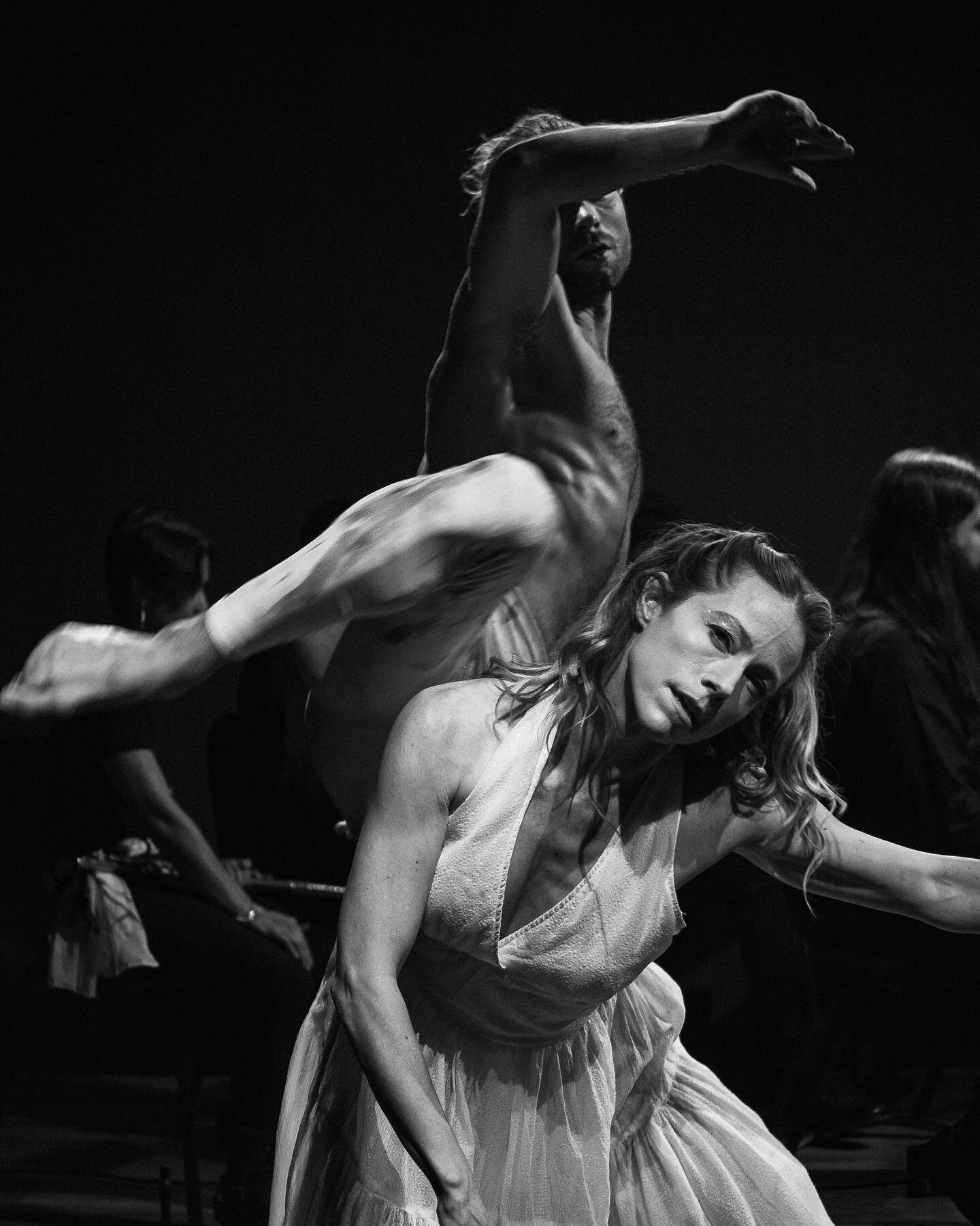 Wow, this photo by @jackkloecker 😌 @tylyonsgraynor as the Sun ☀️ and @dorothyosheaoverbey as the 🌙, in the cosmic flow 🌒🌗🌘

Preview performance of MoonFall 4/1/23 @kmfaclassical 

MoonFall is a new immersive ballet with chamber orchestra premier