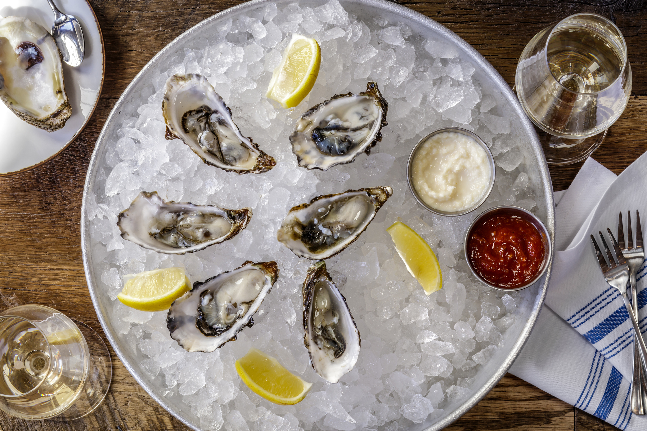 Salt Wood Kitchen & Oysterette Monterey Bay CA Restaurant & Bar