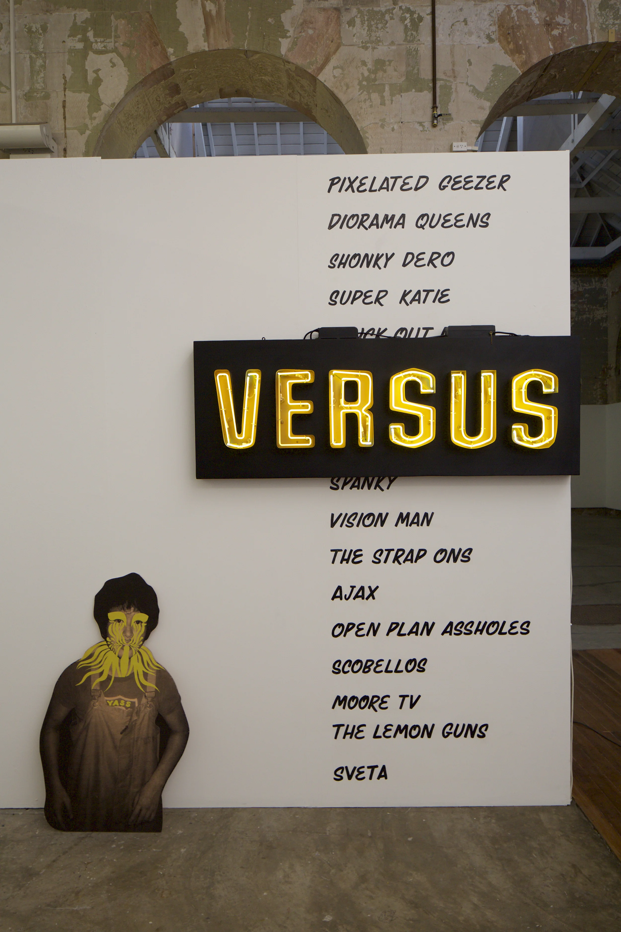 VERSUS_DETAIL.jpg
