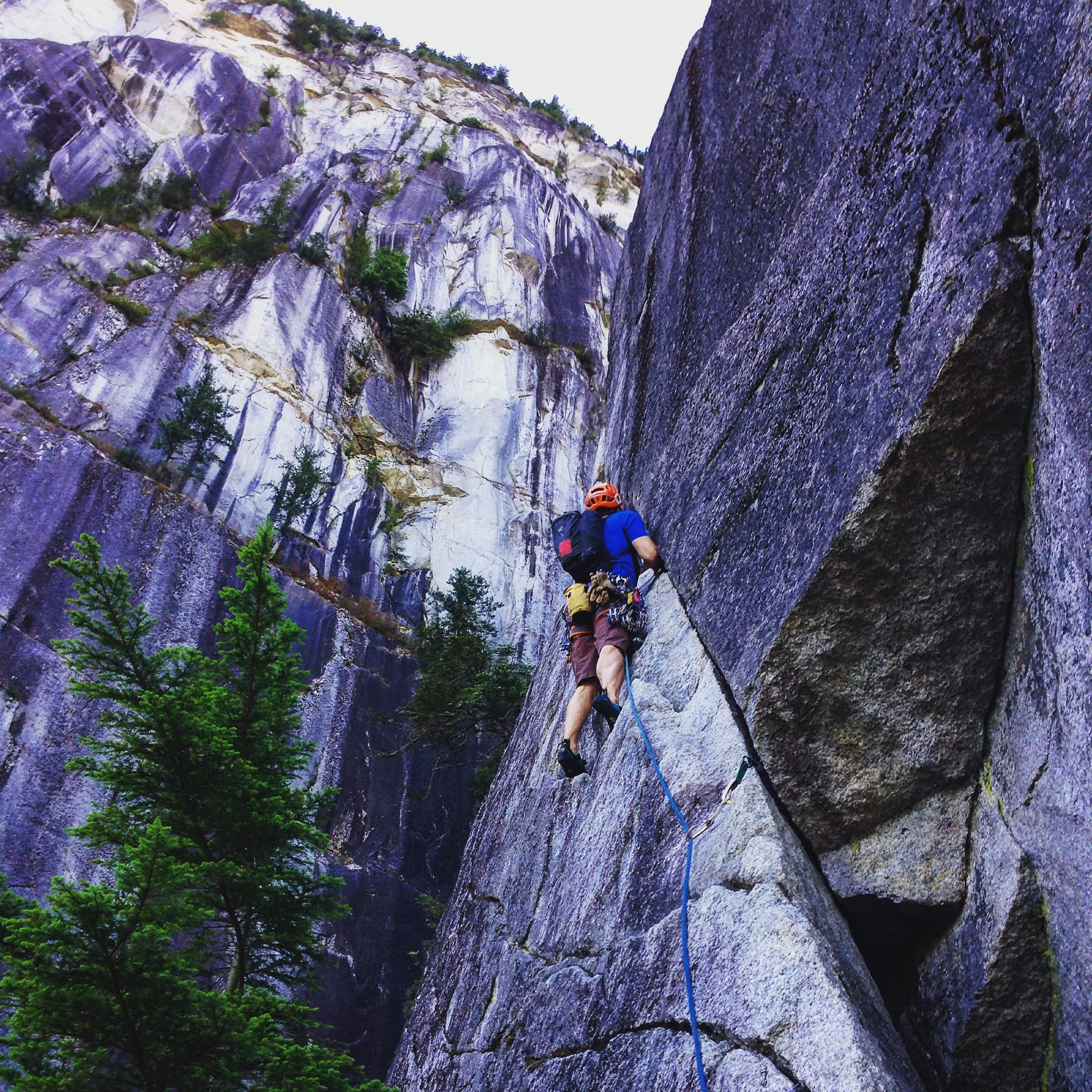 Angels Crest 5.10c - 15 pitches