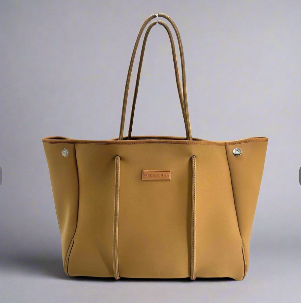 Parker Tote in Camel