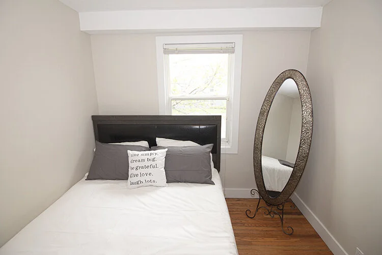 1 Bedroom Apartments For Rent In St Boniface Bedroom Poster 1 Bedroom Apartments For Rent In St Boniface Bedroom Poster