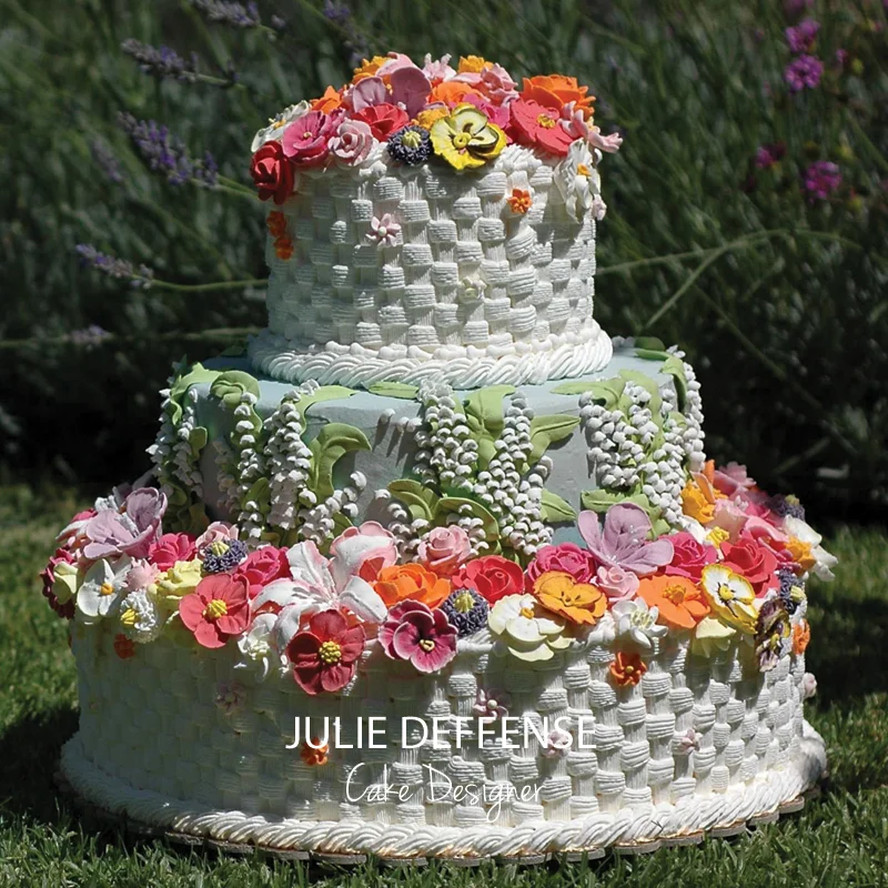 juliedeffense_1stcake.jpg