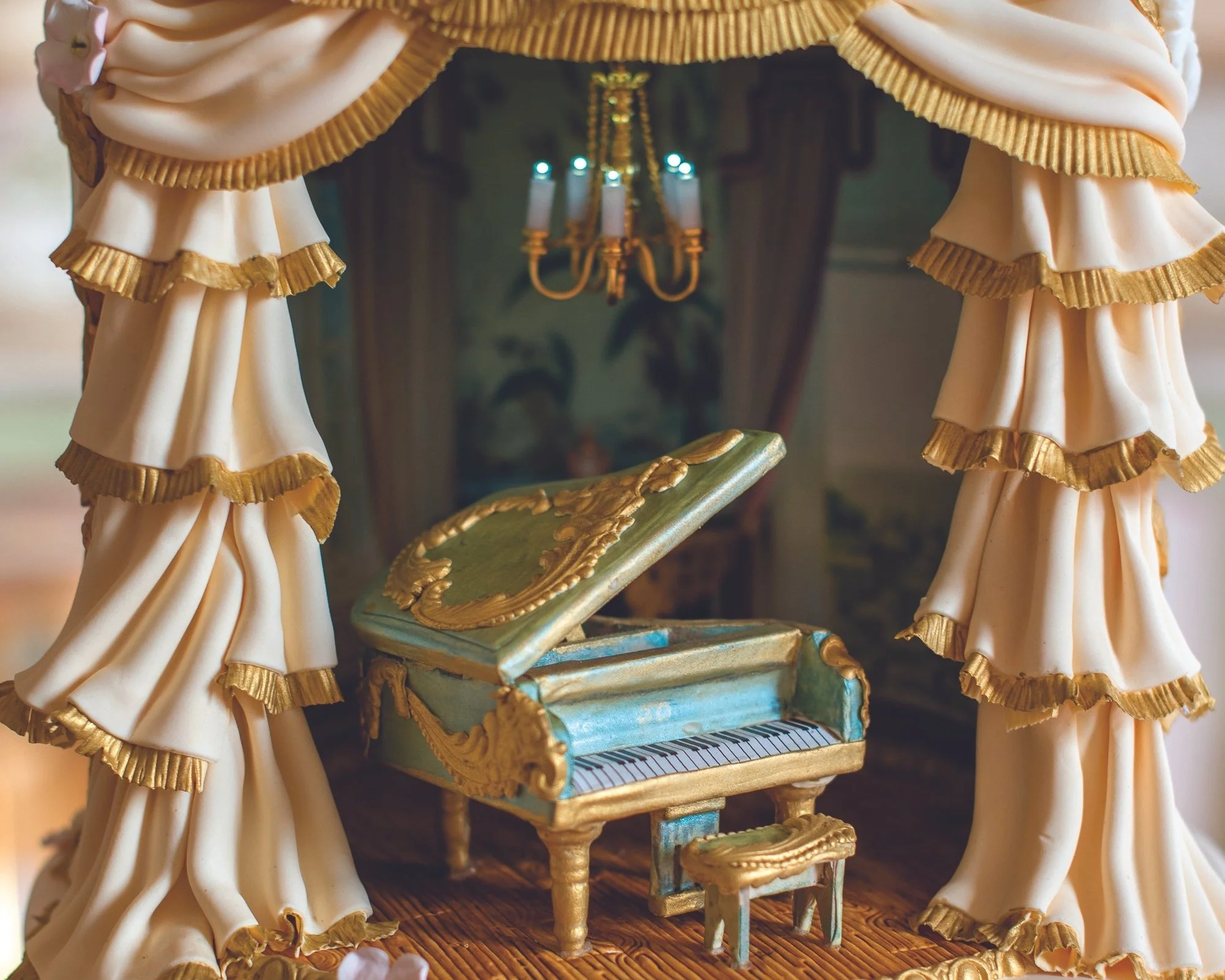 Unique and extravagant cake designs for birthdays and celebrations