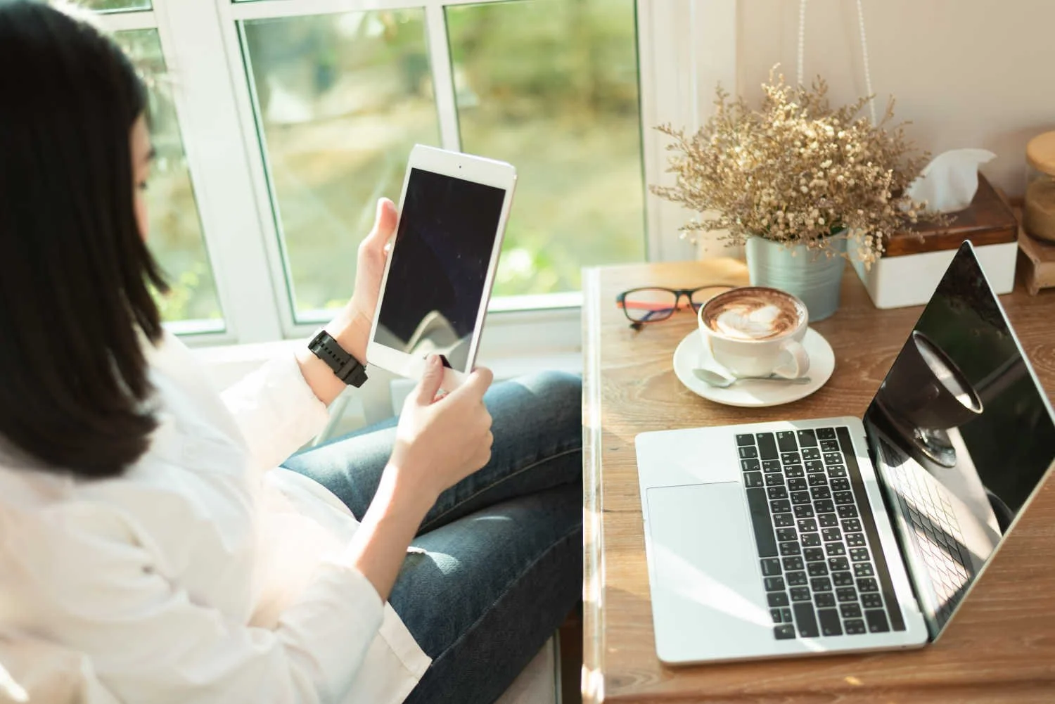 Online Therapist and Life Coach near me