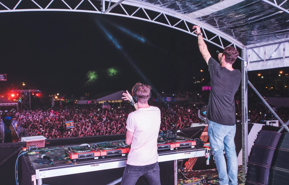 The Chainsmokers