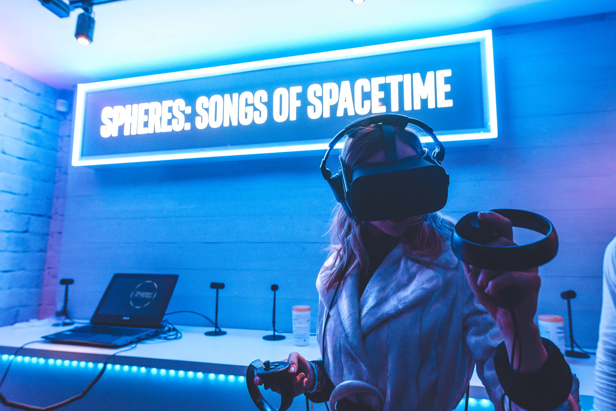 Suki Waterhouse at Intel Lodge during Sundance 2018
