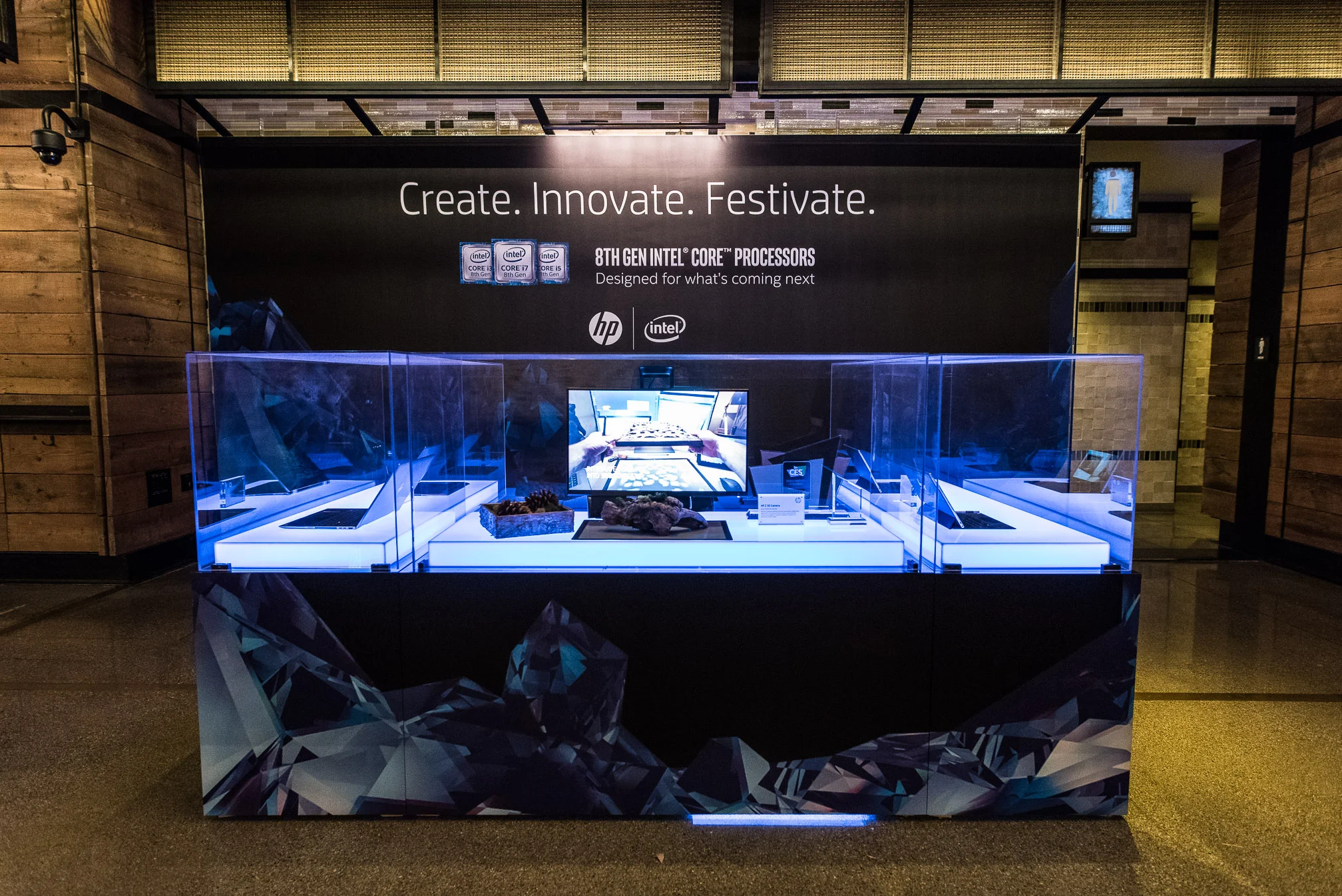 Hewlett Packard and Intel at CES 2018