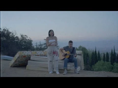 Noah Cyrus - Team (Acoustic Live Performance)