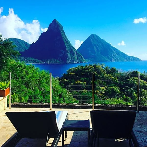Jade Mountain, The Jewel of St. Lucia