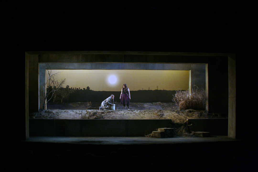 Set Design 