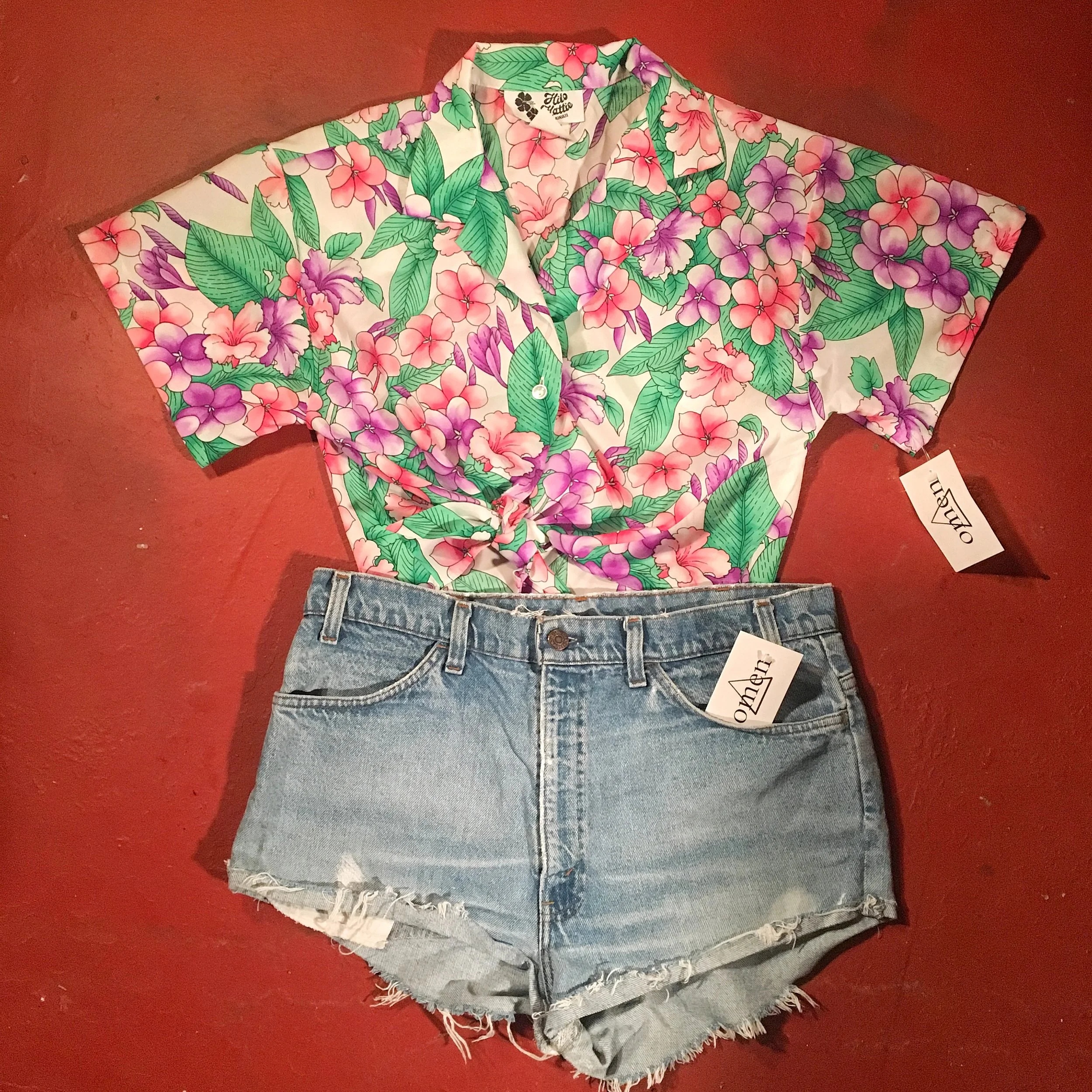 Hawaiian Print Front Tie Shirt