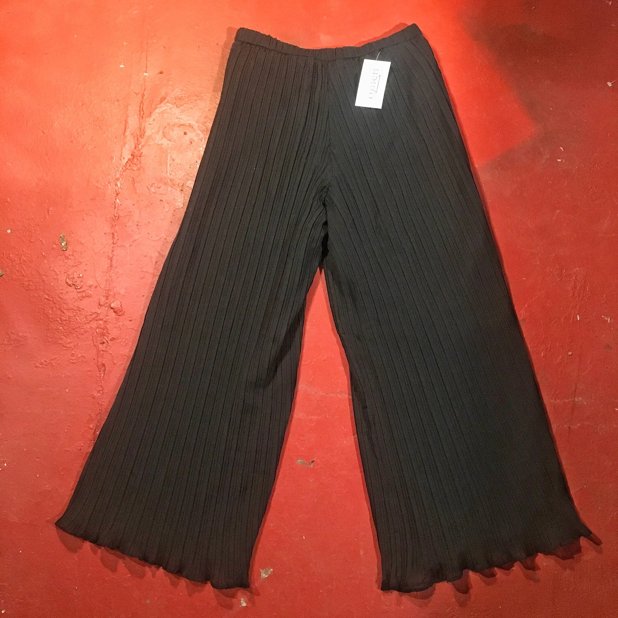 Vintage Blacked Pleated High Waisted Sheer Pants