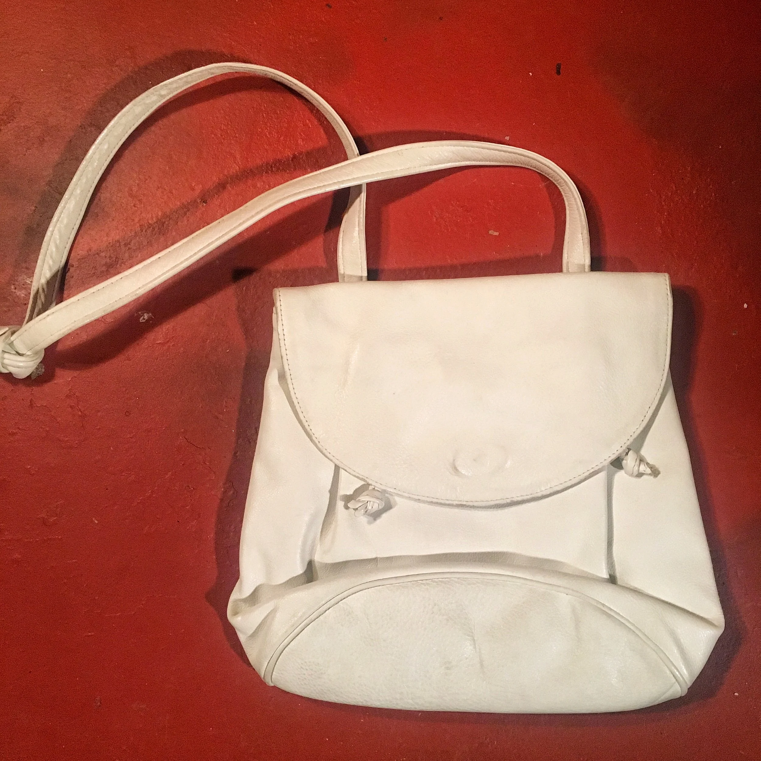 Sweet White Leather Shoulder Bag 