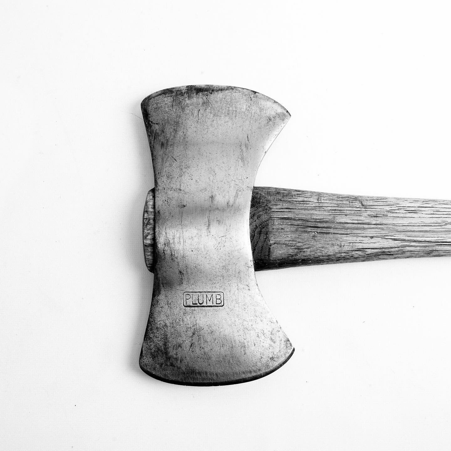 Plumb Cruiser // Hard Feelings &hellip; #plumbaxe #plumb #cruiseraxe #doublebitaxe #axeporn #axerestoration #stilllifephotography #blackandwhite #fineart  #ig_fineart #fineartamerica #blackandwhitephotography #minimalist #minimalistphotography #studi