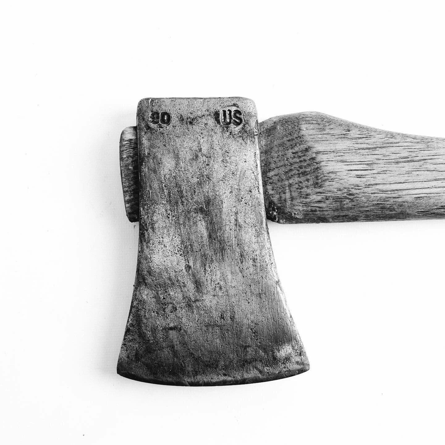 Woodings Verona // Hard Feelings &hellip; #woodingsverona #woodings #bushcraft #boysaxe #axerestoration #stilllifephotography #blackandwhite #fineart  #ig_fineart #fineartamerica #blackandwhitephotography #minimalist #minimalistphotography #studio #t