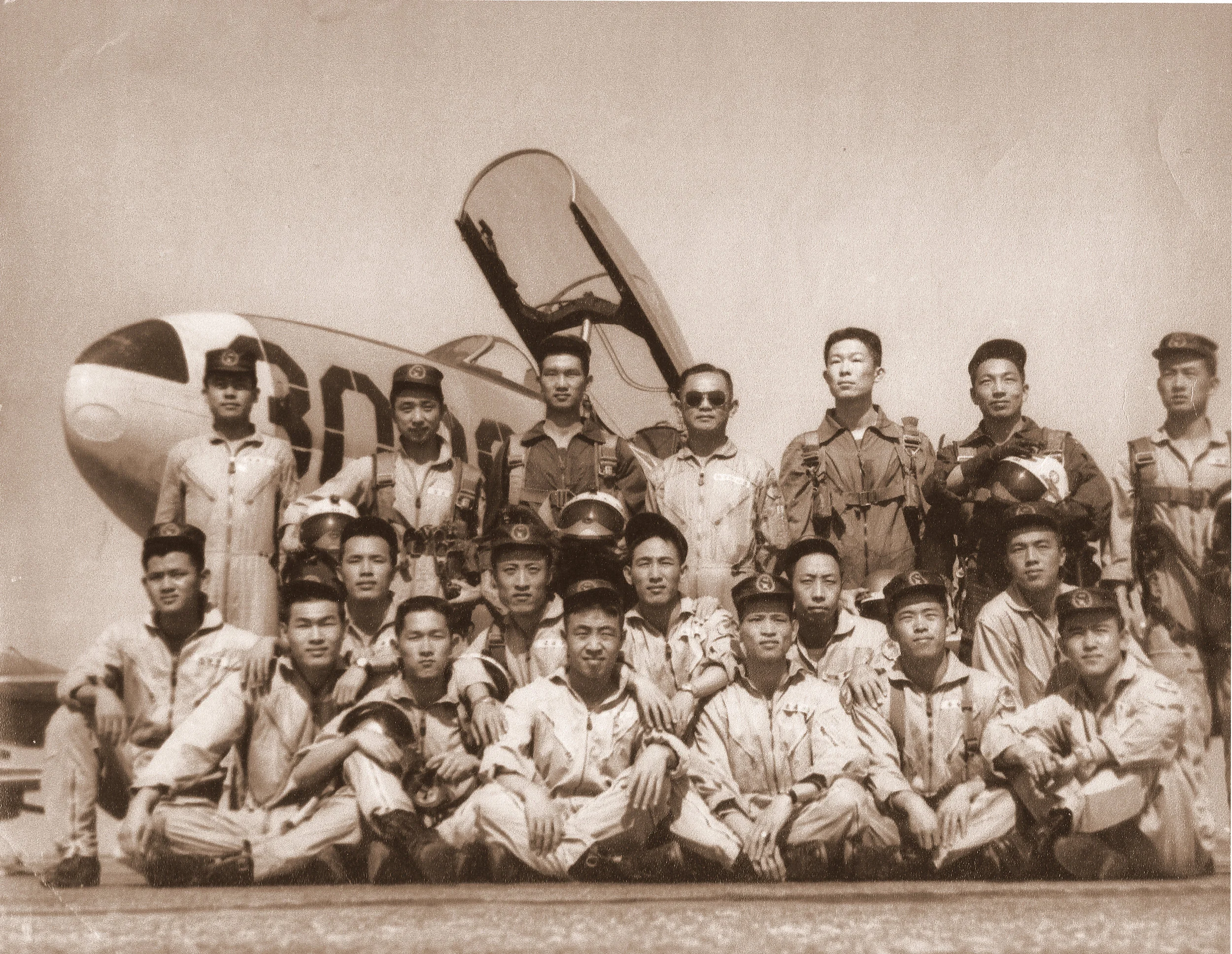 Papa Liang in his aviators with all of his pupils!