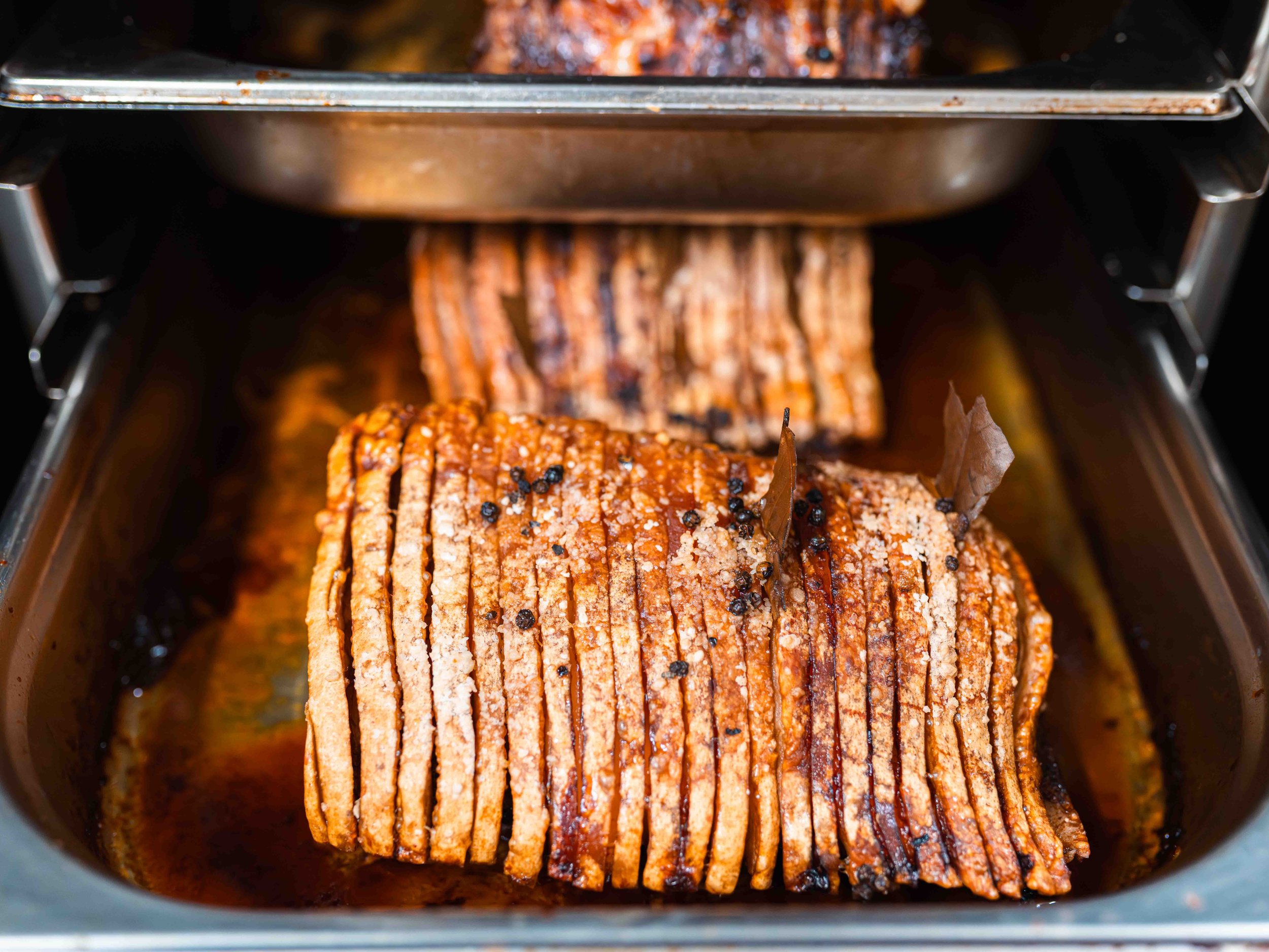 Flæskesteg – Klar til at varme (min. 4. kuverter)