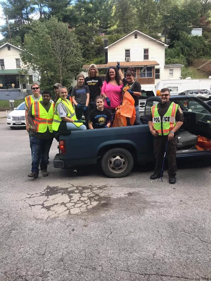 Clinchco Community litter Pickup Day