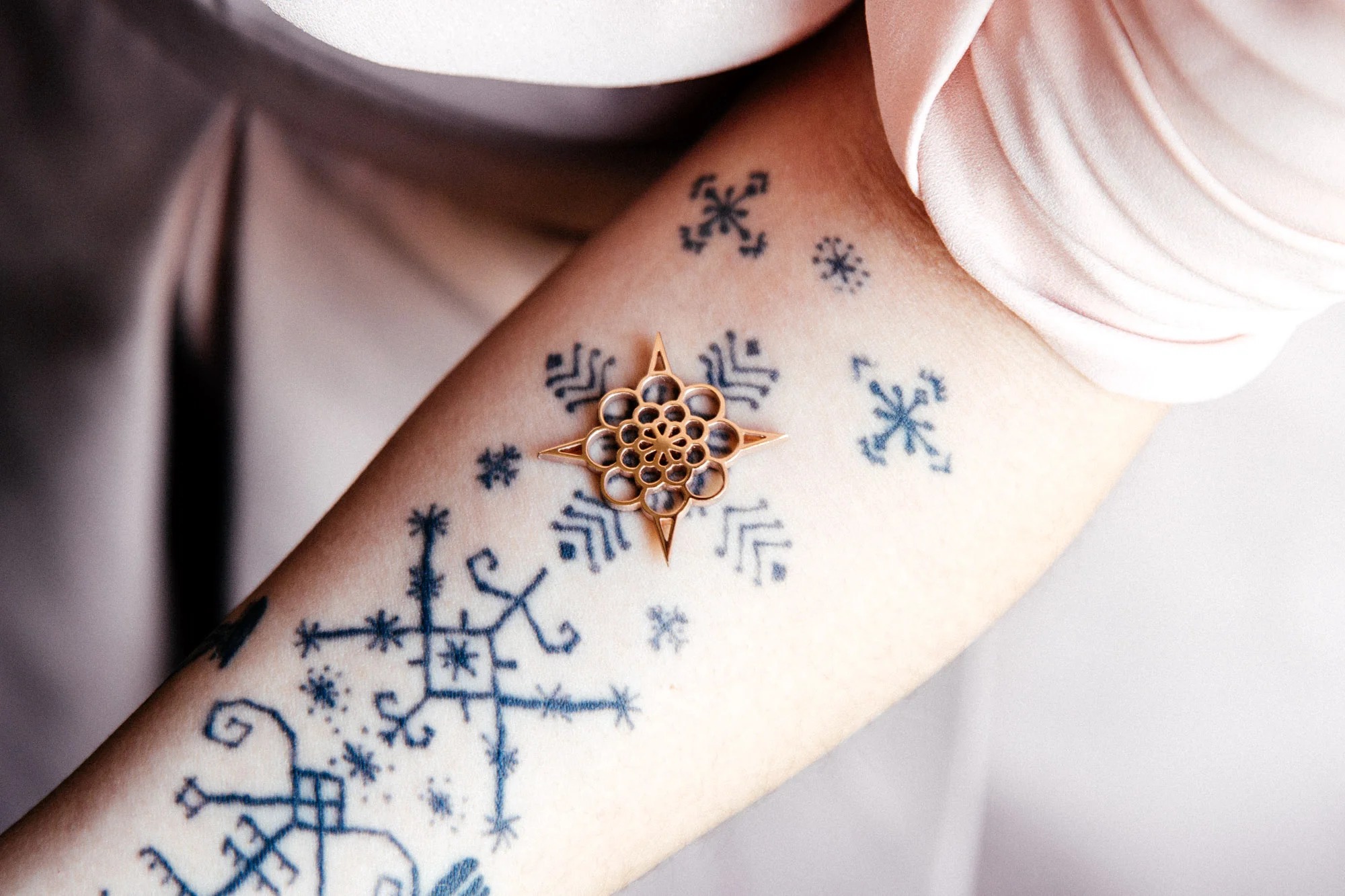 Bijou ROSEPOUDRÉE by Dorothée Loustalot Photo ©Rosepoudrée