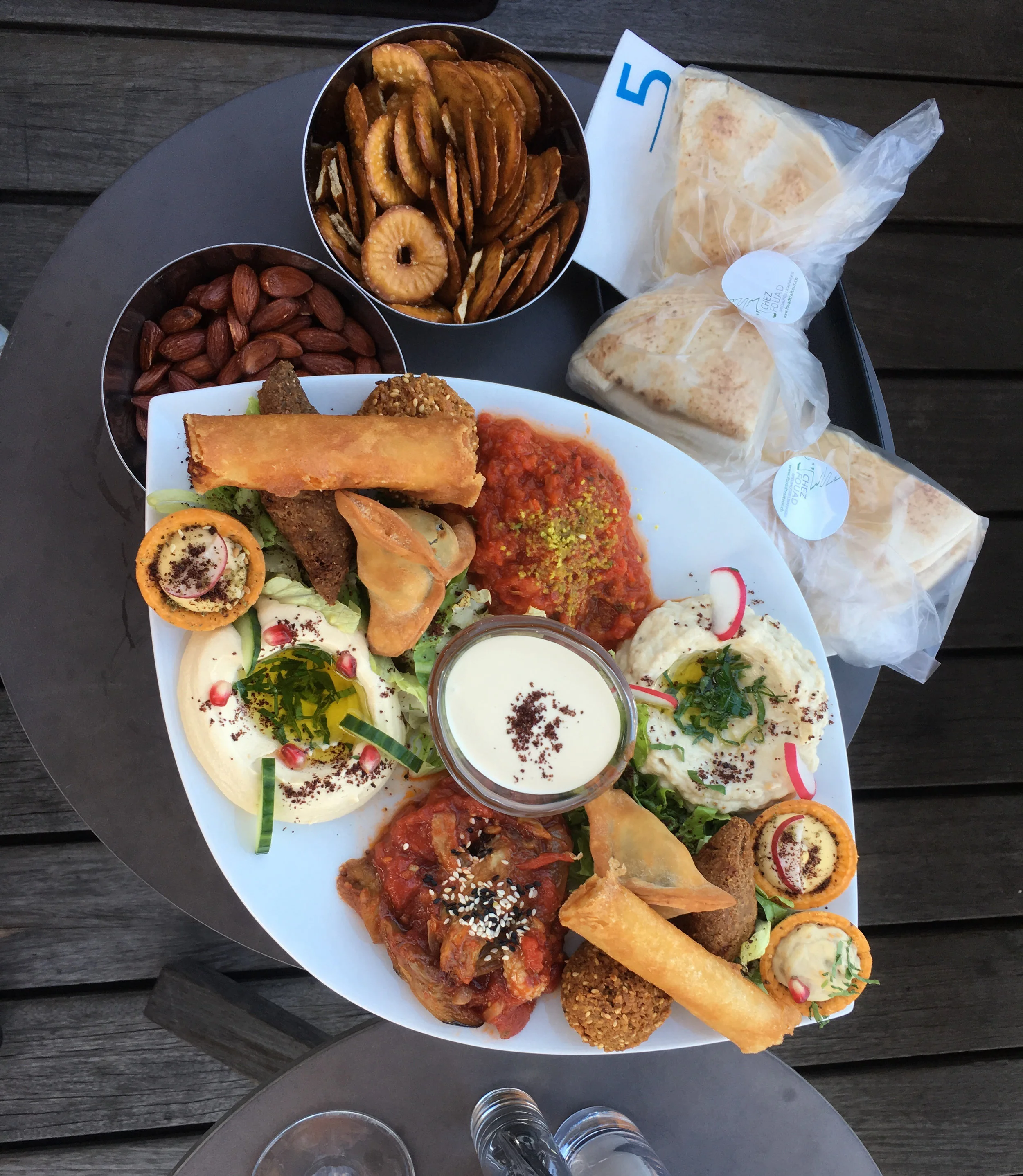 5loungemezze.jpg