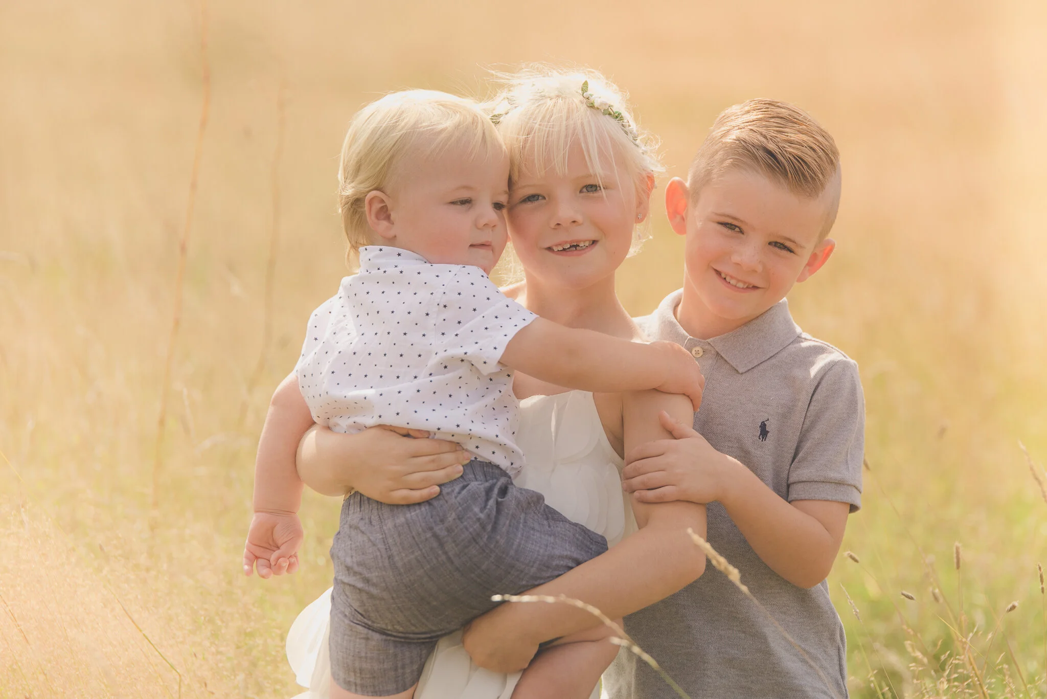 SIblingsinhayfields.jpg