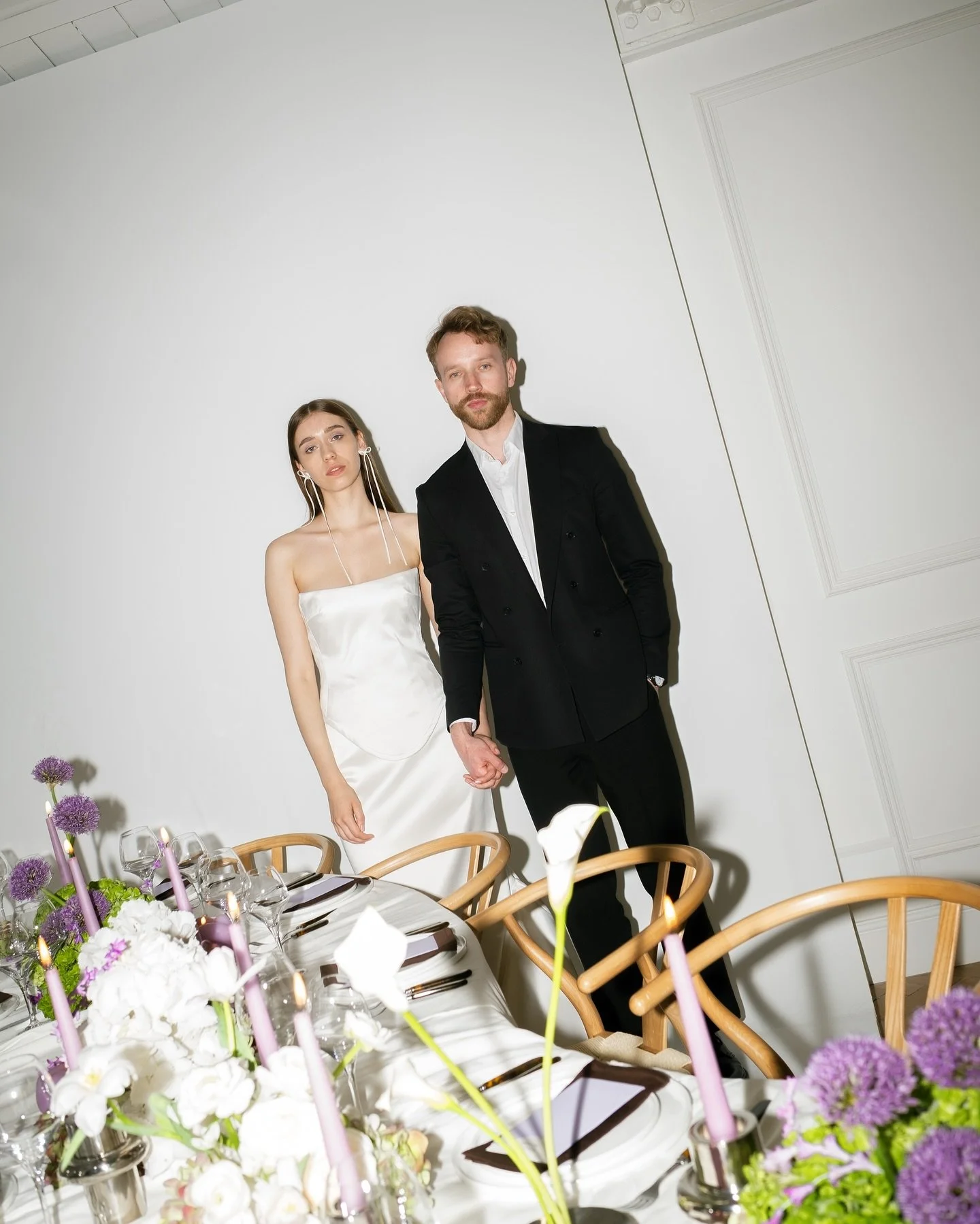 Pops of purple and a day of pure joy 💜
Workshop host and photographer @emmapilkingtonphotography 
Studio @minimalstudiomcr
Hair and make up  @sarahmortenmakeupartist 
Florist @winterandthewillows 
Decor styling &amp; stationery @l27weddings 
Cakes @