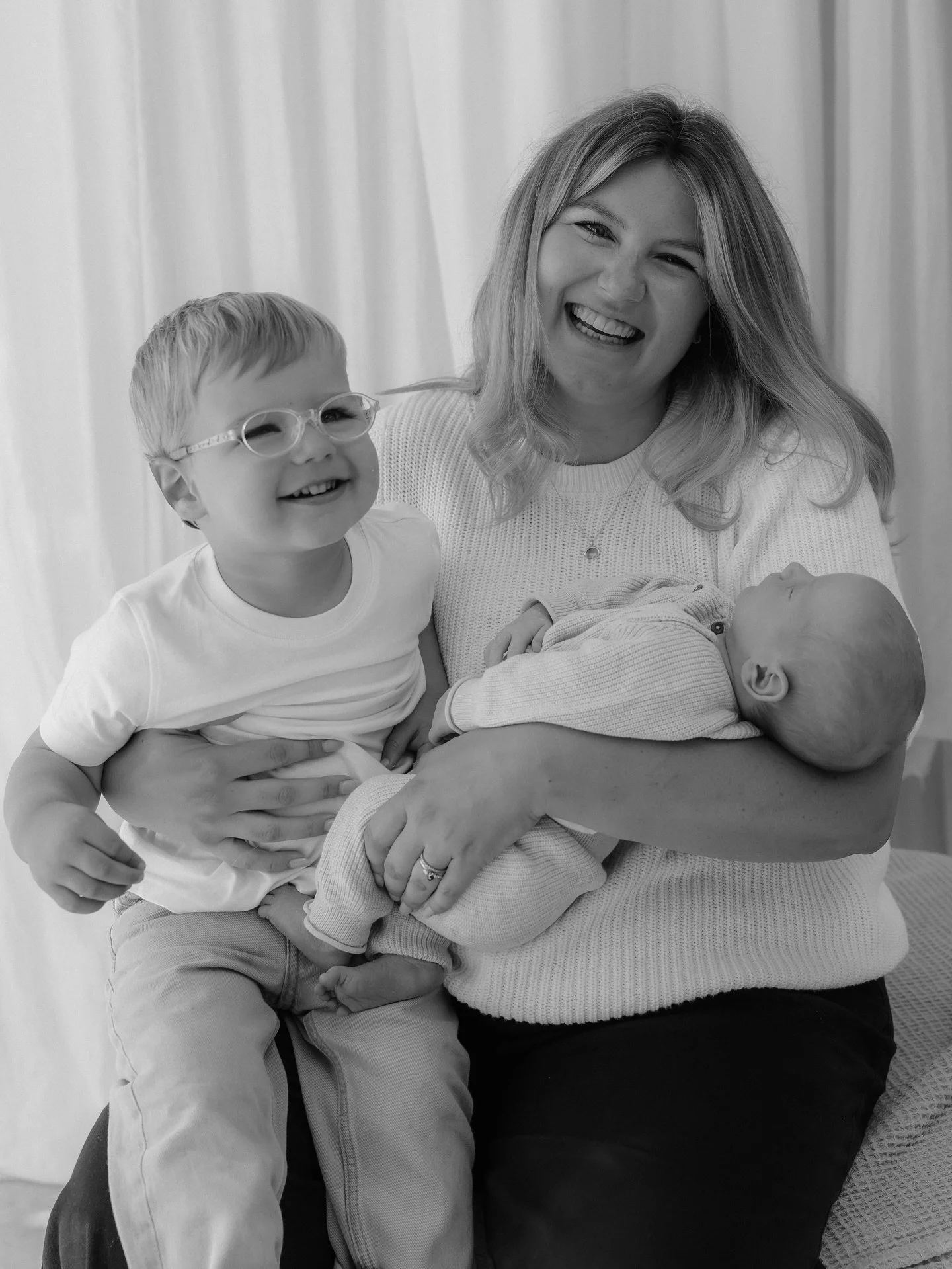 One month of our little Sebby&hellip; pure joy 💫✨
Sebastian Louis 28.08.25
.
📷 @charlottenelsonphotography @charlotte.nelson.photography