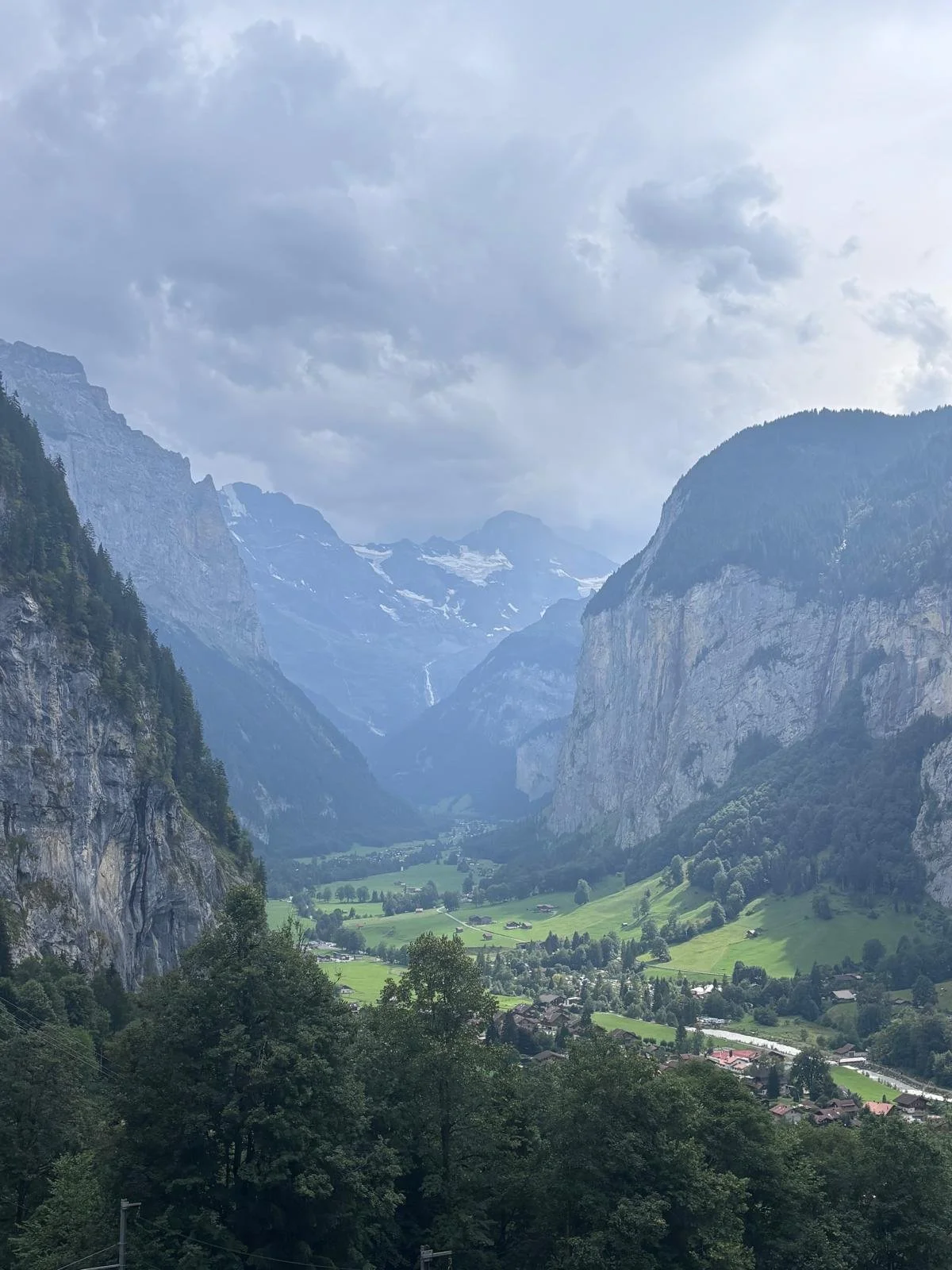 grindelwald.jpg
