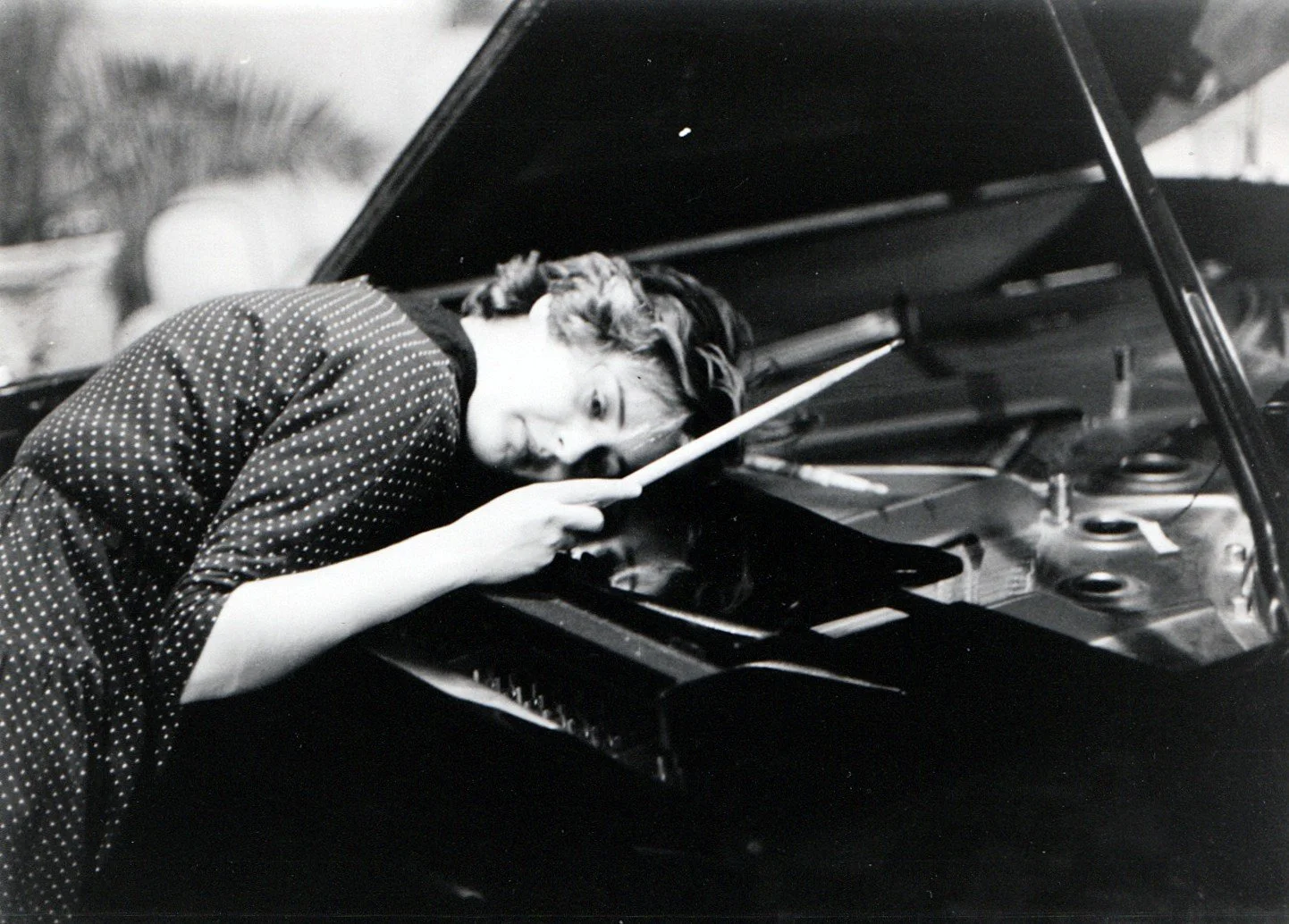maria_piano_stick.jpg