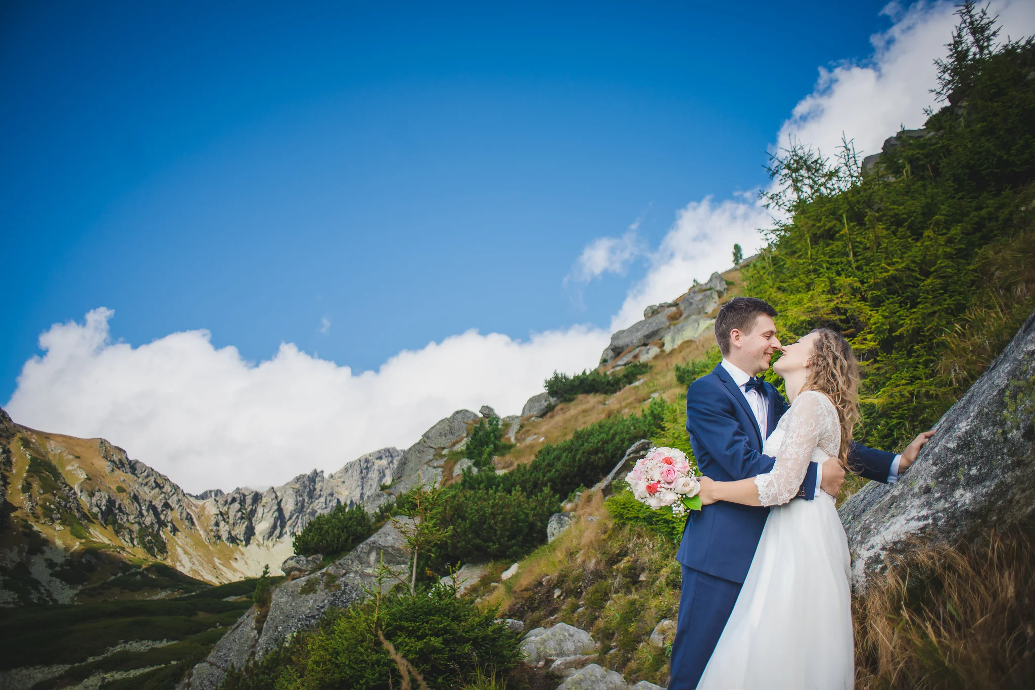 0084_Ewa&Tomasz_____sesja_poslubna_slowacja_tatry_wysokie_szczyrbskie_pleso___ www_amfoto_pl_DSC_8175.jpg