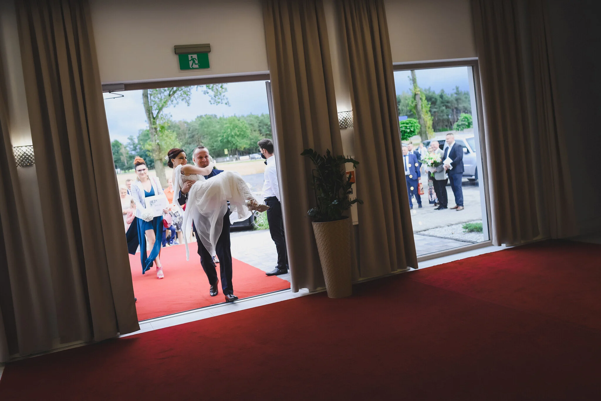 00237_Agnieszka_Blazej_slub_jankow_przygodzki_wesele_crystal_kozly_niedzwiedz_ostrzeszow_fotografia_slubna___www_amfoto_pl_AMF_2520.jpg
