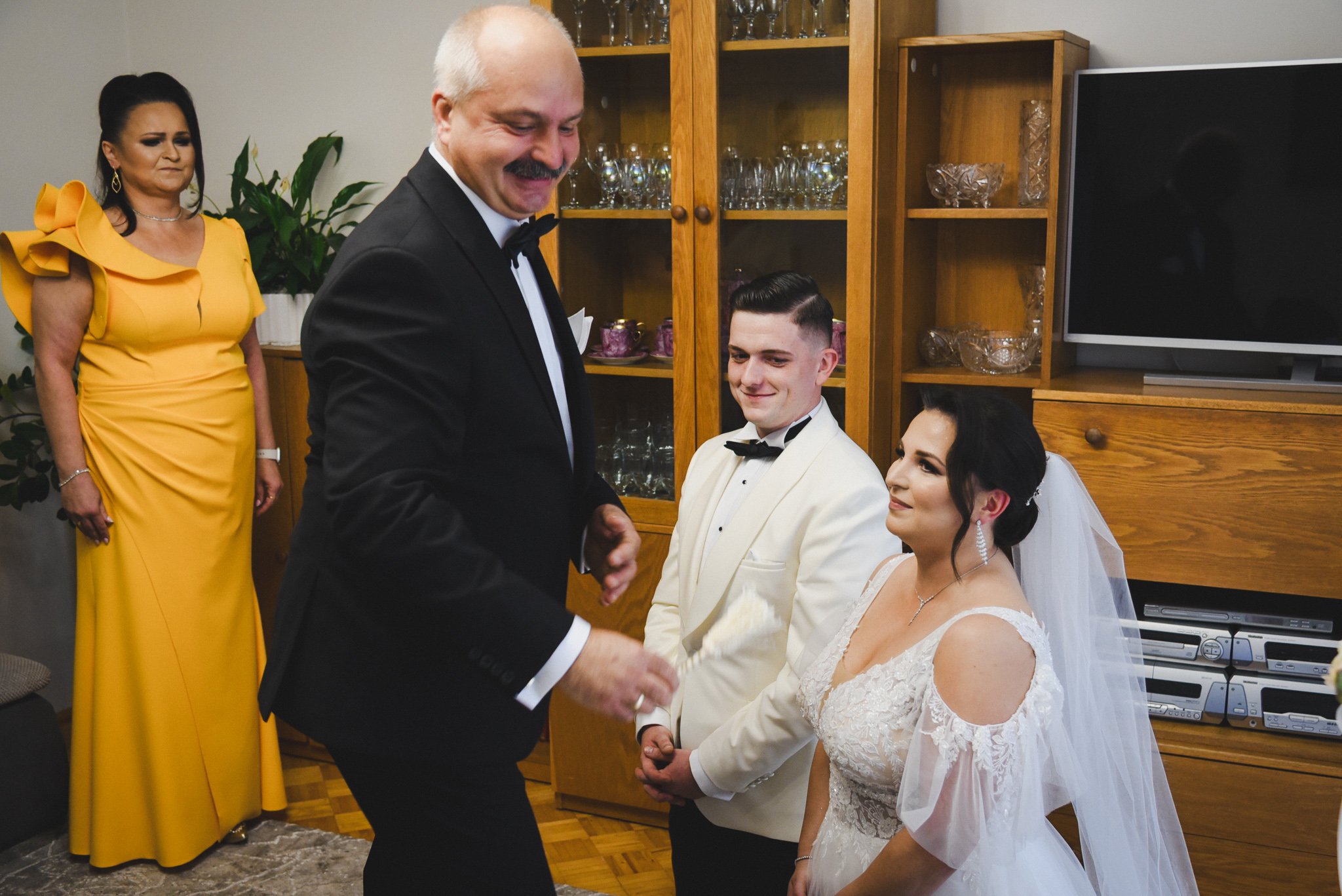 0053_Monika&Krystian_przygotowania_slubne_ceremonia_slubna__reportaz_tlokinia____fotografia_slubna_www_amfoto_pl_DSC_4414.jpg