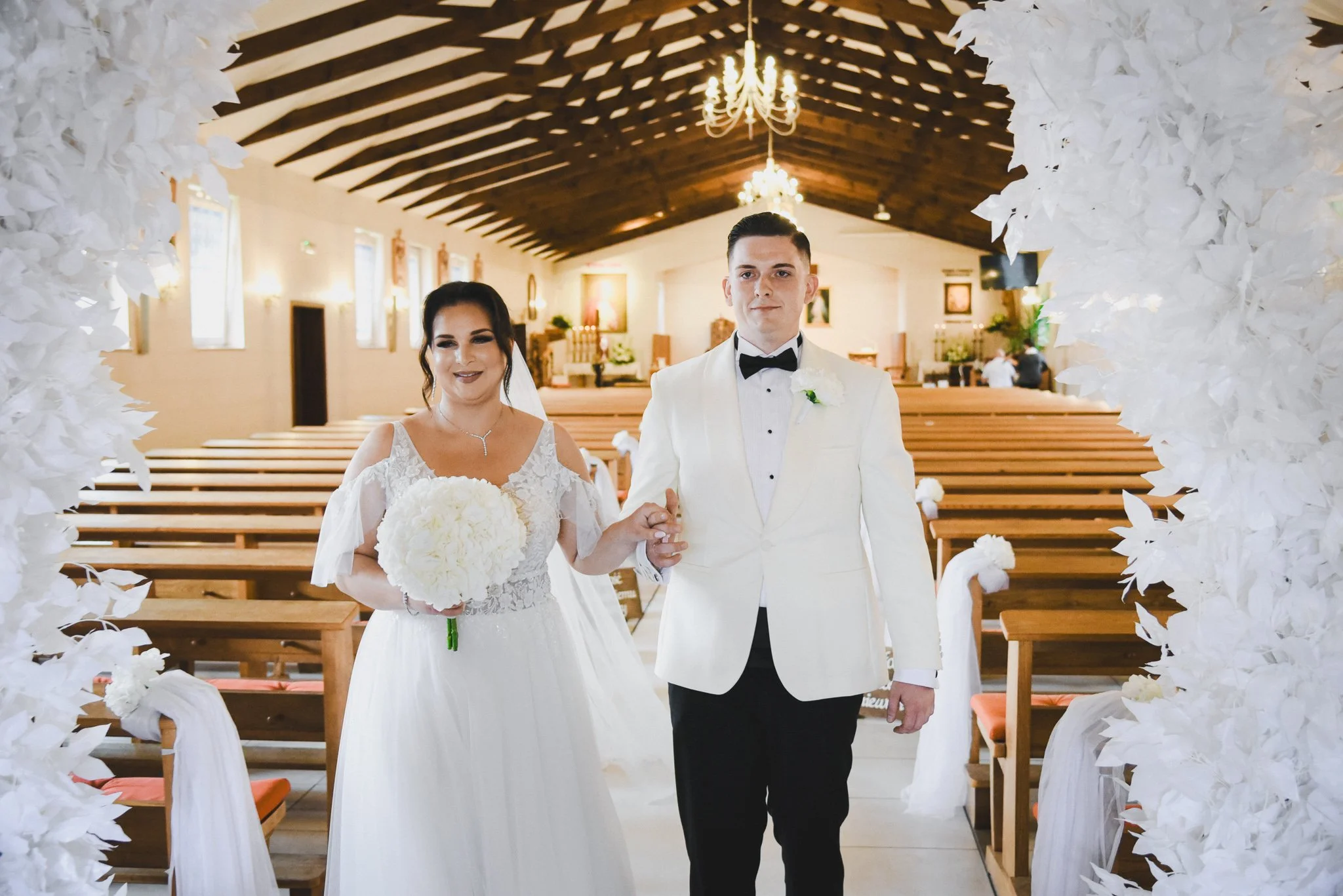 0143_Monika&Krystian_przygotowania_slubne_ceremonia_slubna__reportaz_tlokinia____fotografia_slubna_www_amfoto_pl_DSC_4574.jpg