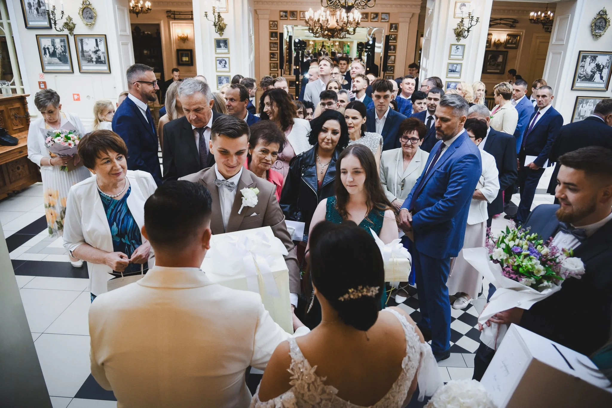 0170_Monika&Krystian_przygotowania_slubne_ceremonia_slubna__reportaz_tlokinia____fotografia_slubna_www_amfoto_pl_DSC_4663.jpg