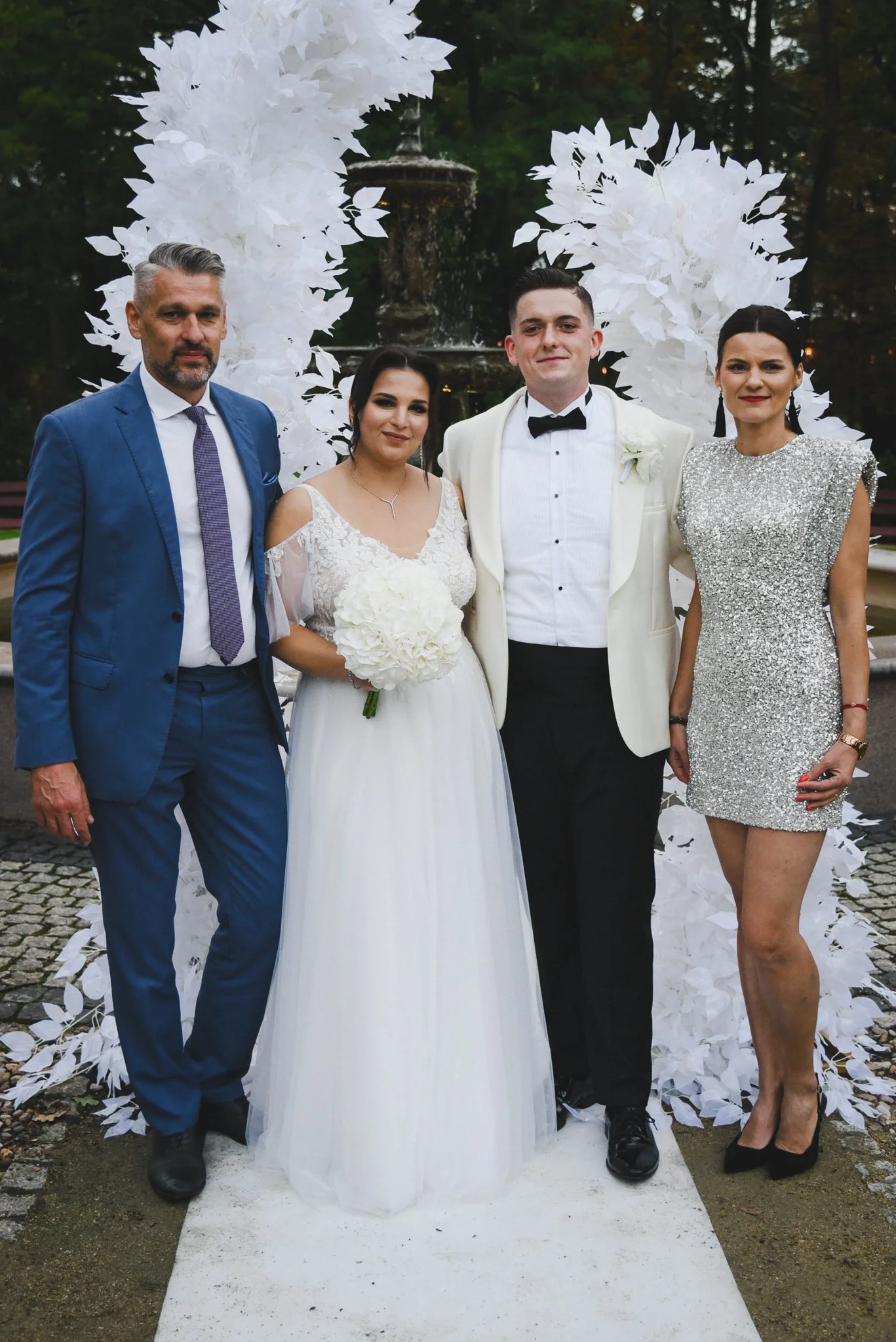 0283_Monika&Krystian_przygotowania_slubne_ceremonia_slubna__reportaz_tlokinia____fotografia_slubna_www_amfoto_pl_DSC_5053.jpg