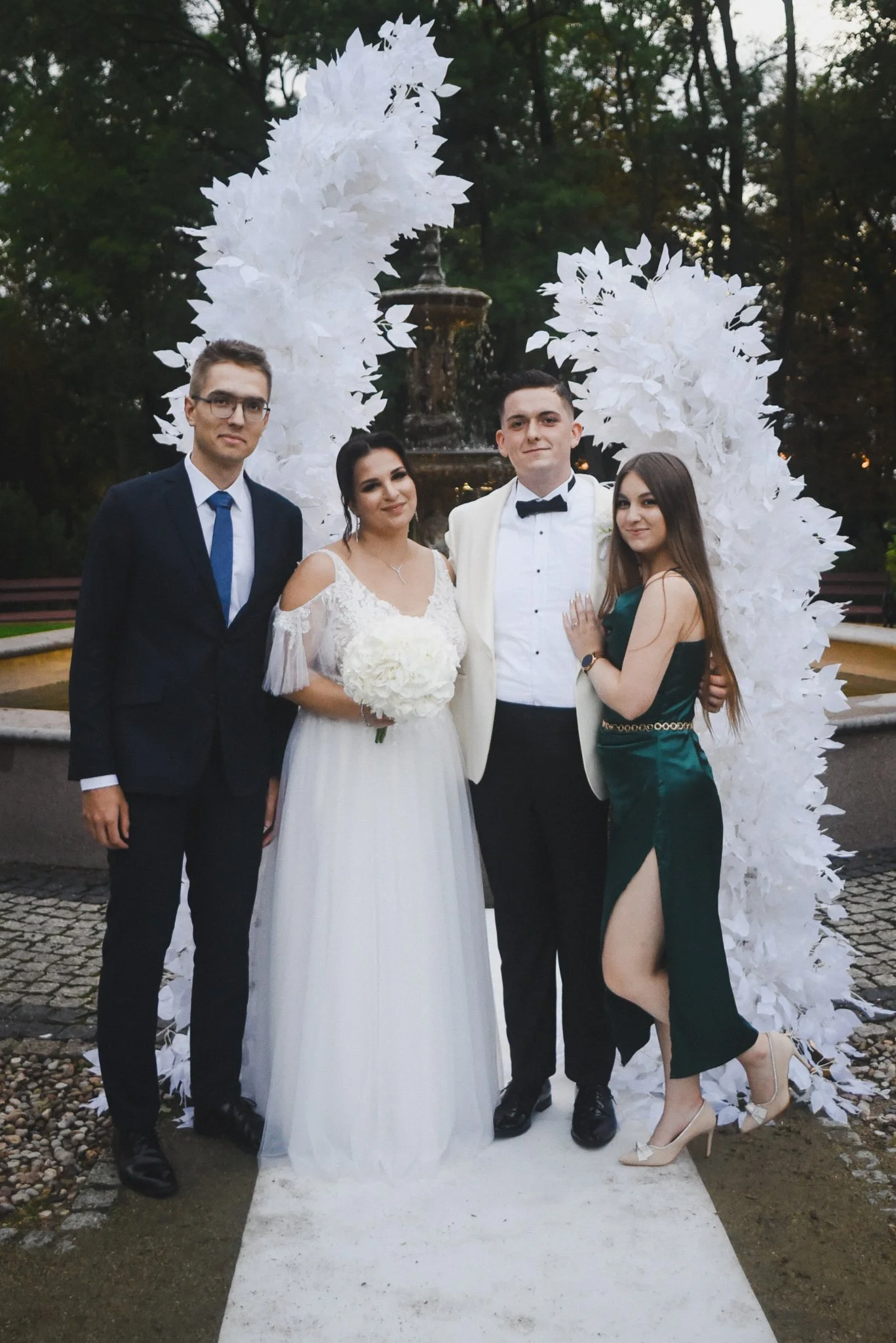 0298_Monika&Krystian_przygotowania_slubne_ceremonia_slubna__reportaz_tlokinia____fotografia_slubna_www_amfoto_pl_DSC_5101.jpg