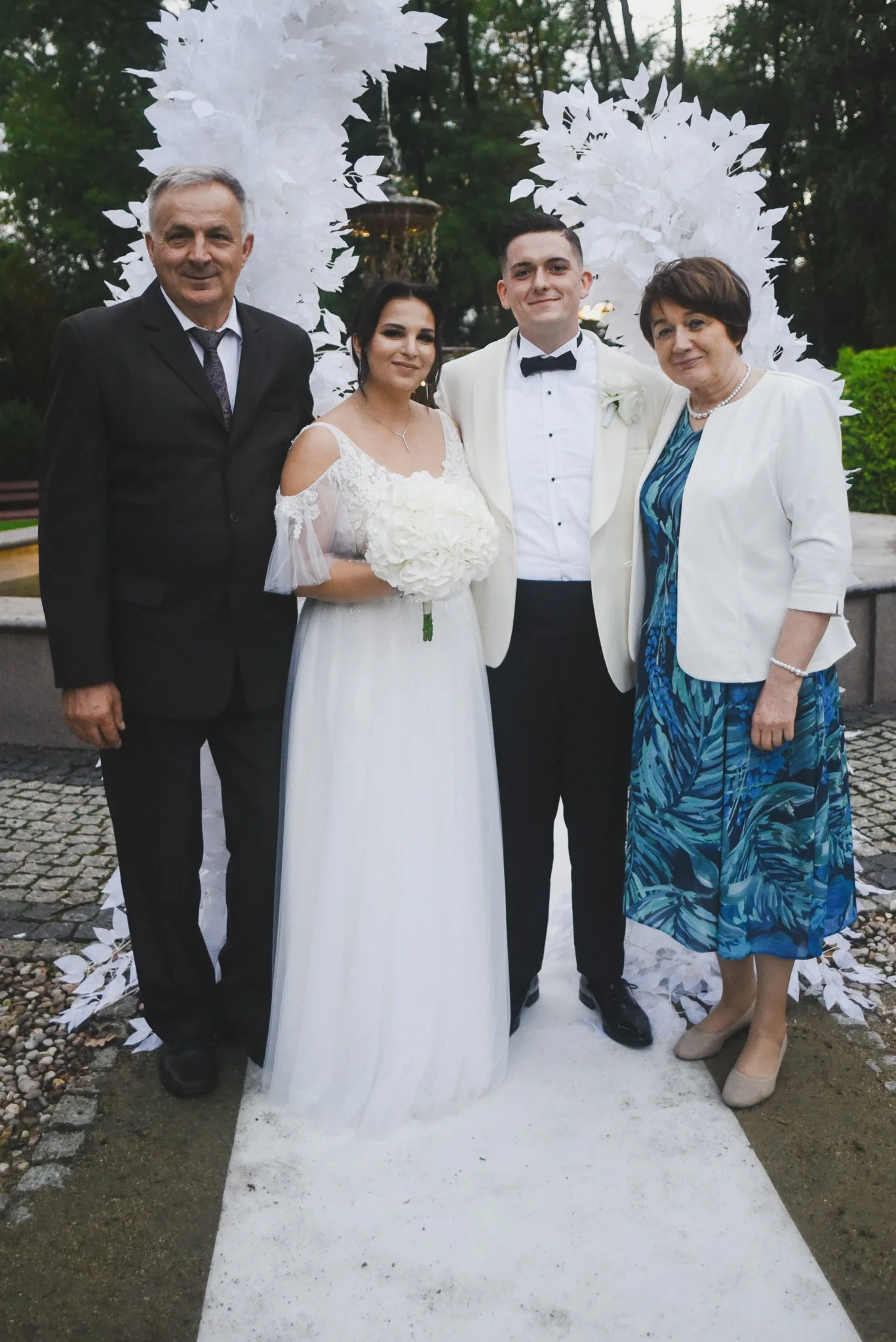 0300_Monika&Krystian_przygotowania_slubne_ceremonia_slubna__reportaz_tlokinia____fotografia_slubna_www_amfoto_pl_DSC_5105.jpg