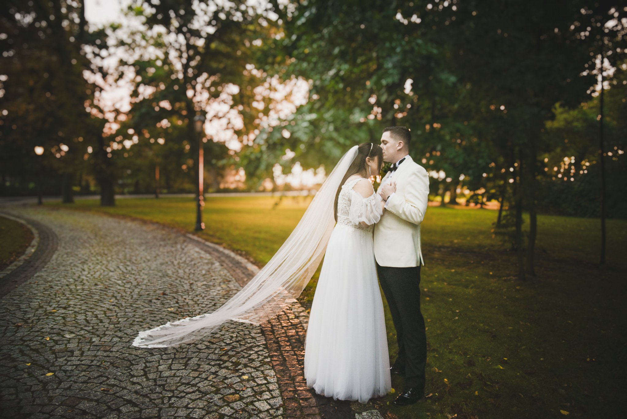 0047_Monika&Krystian_plener_slubny_tlokinia_palac_____fotografia_slubna_www_amfoto_pl_DSC_6093.jpg