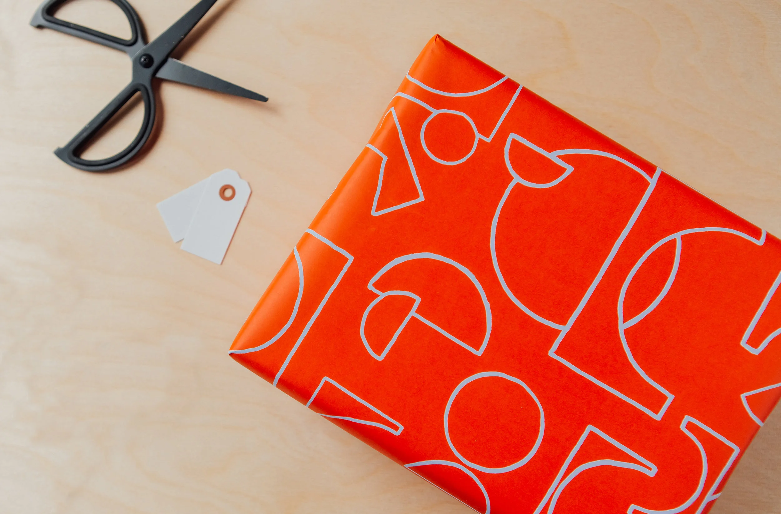 D1829 line patterned paper.jpg