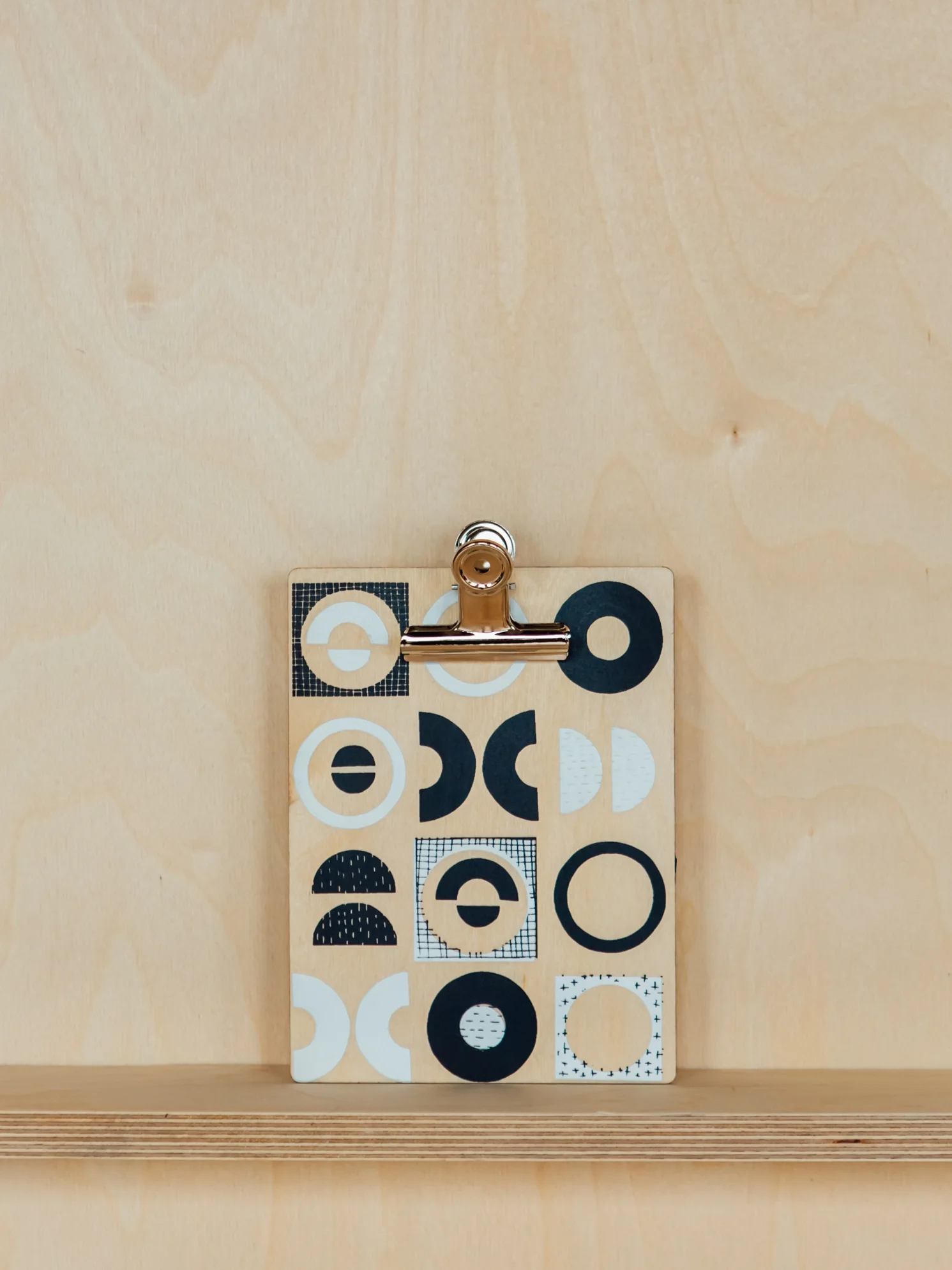 D1816 monument clipboard small front.jpg